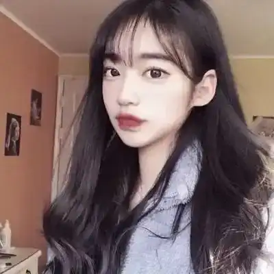 刘璨荷